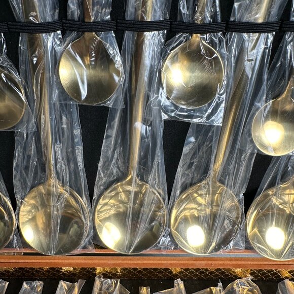 NEW Tableware Box Set - Picture 5 of 9